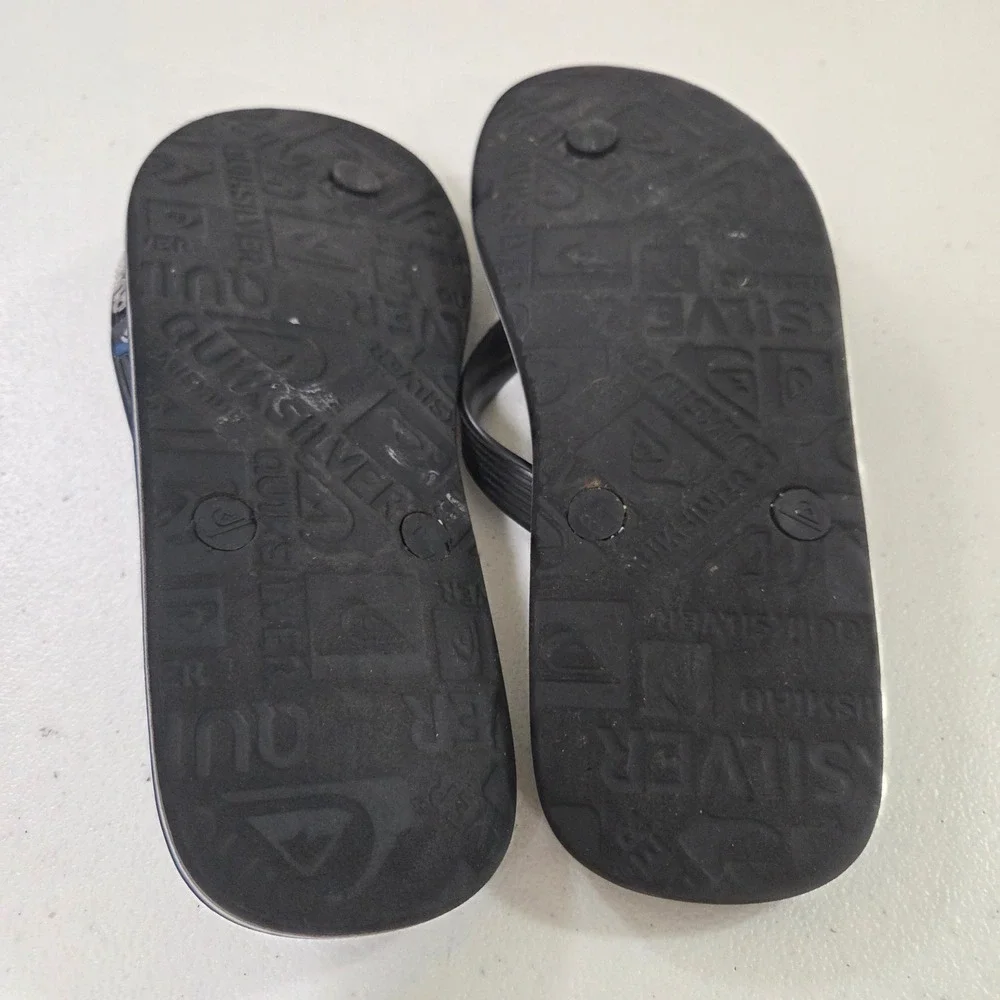 Quiksilver brand type